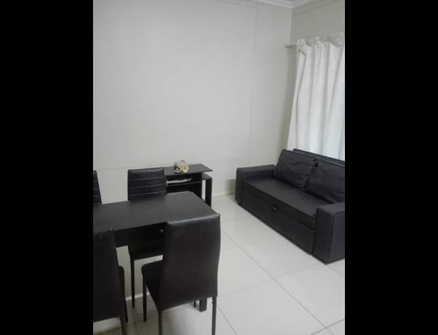 1 BEDROOM APARTMENT FOR SALE IN UMHLANGA RIDGE